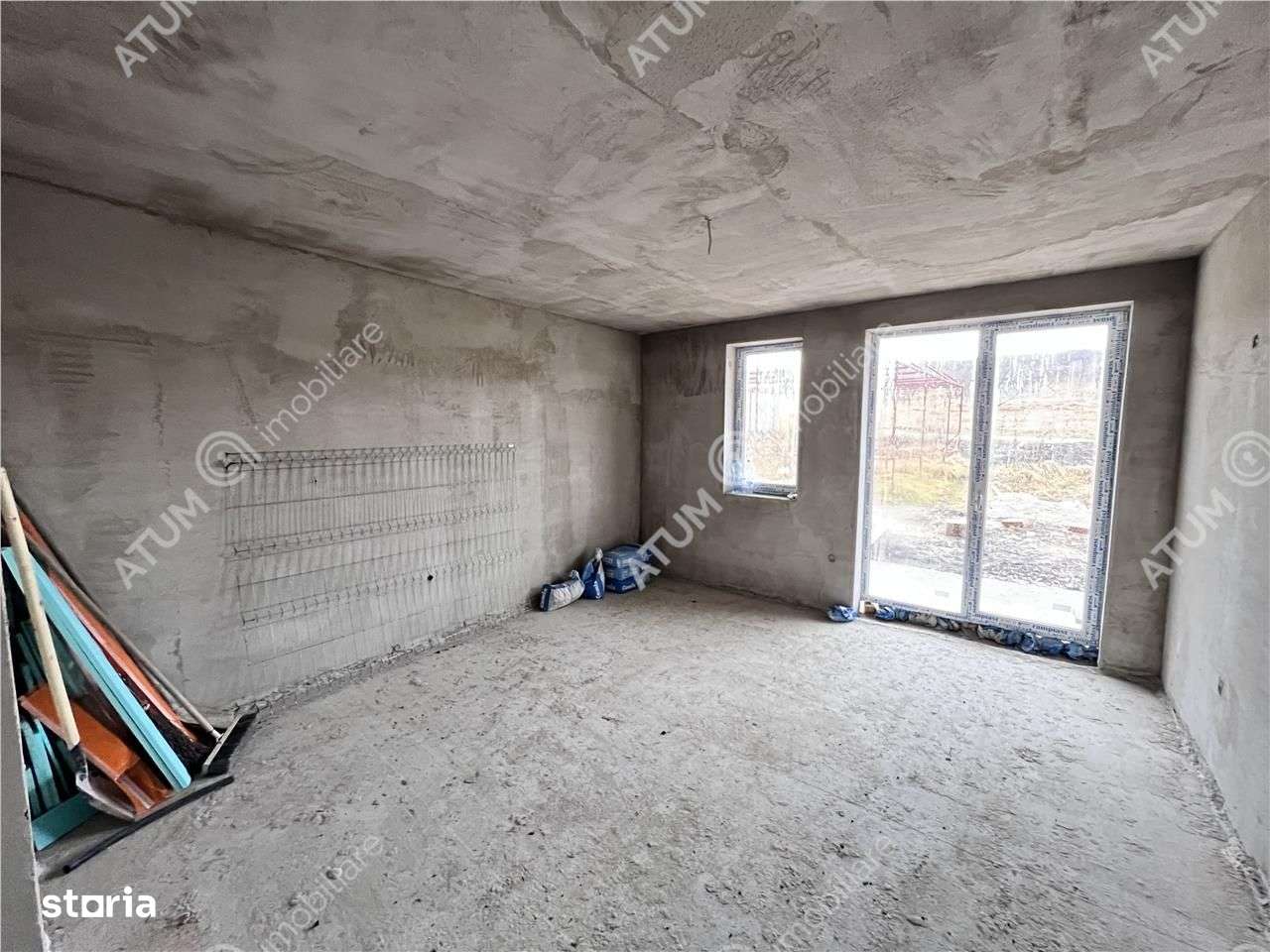 Casa Duplex cu 5 camere si teren de 255 mp situata in Cisnadie - Imagine principală: 5/20