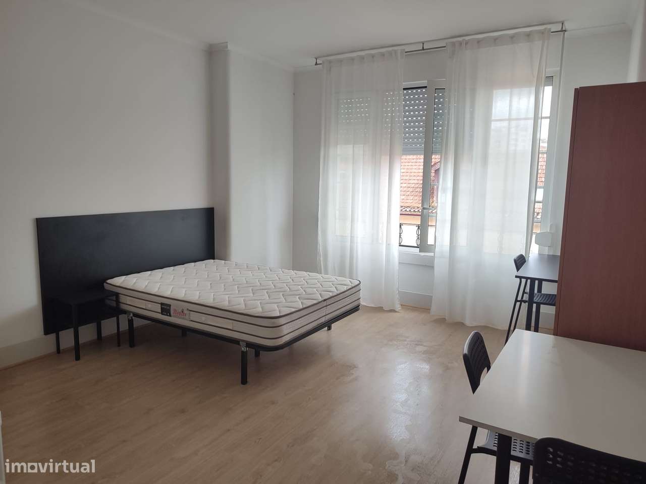 Excelente T7 para venda na Cruz de Celas-16