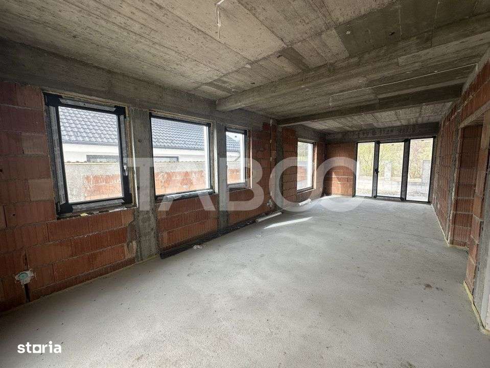 Casa individuala cu 4 camere 2 bai  – 500 mp teren 2 terase carport - Imagine principală: 4/10