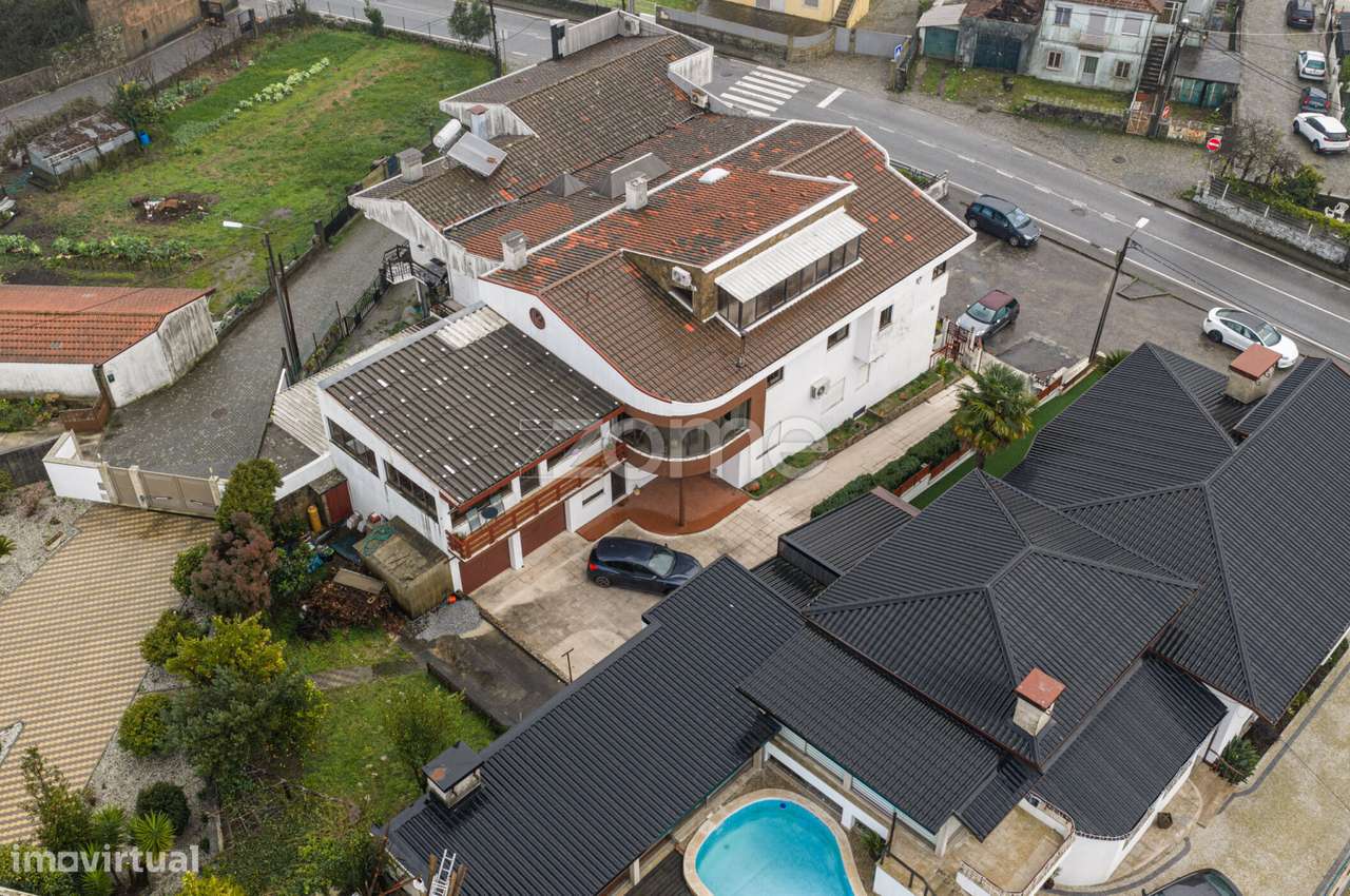 Moradia (T3+T2+T2) em Paços de Ferreira! - Grande imagem: 4/38