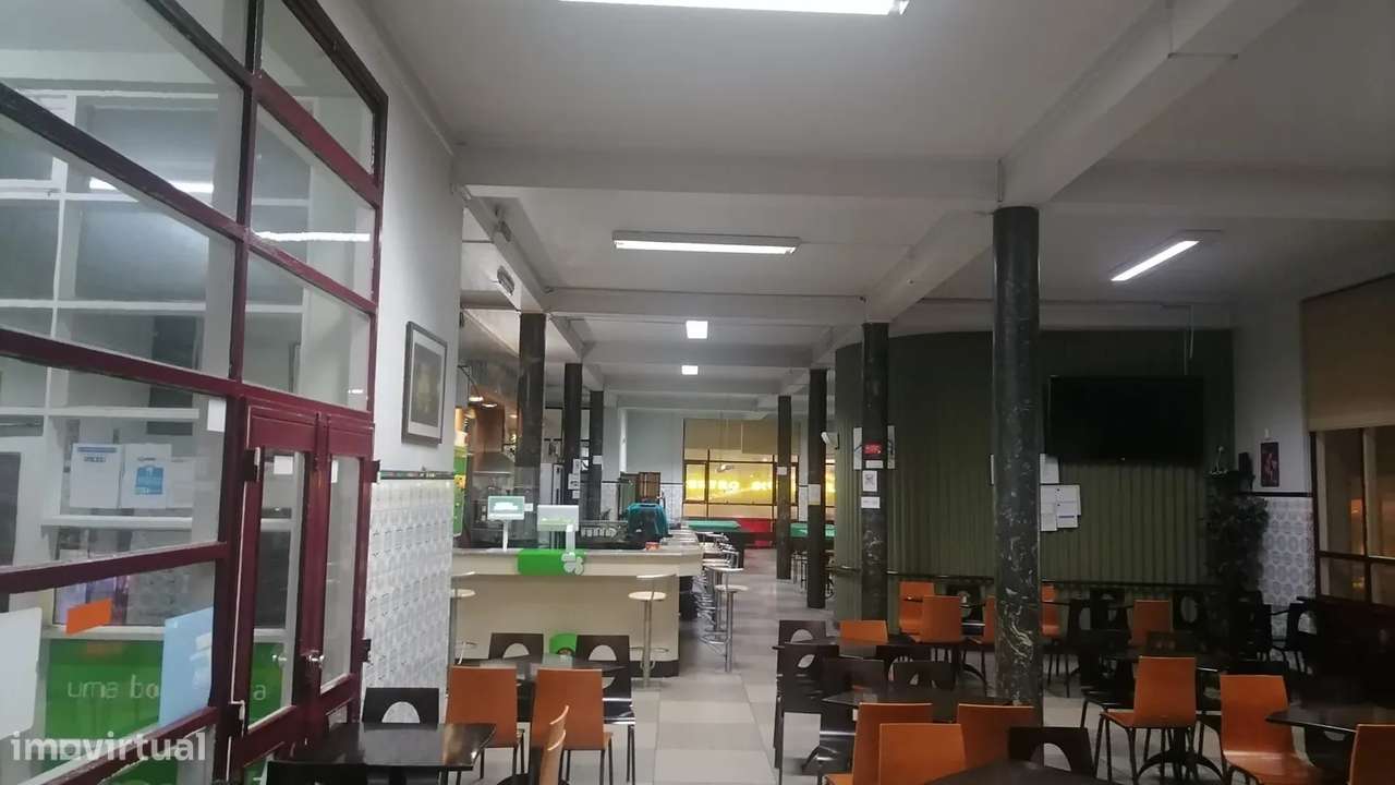 Estabelecimento Comercial em Espinho-4
