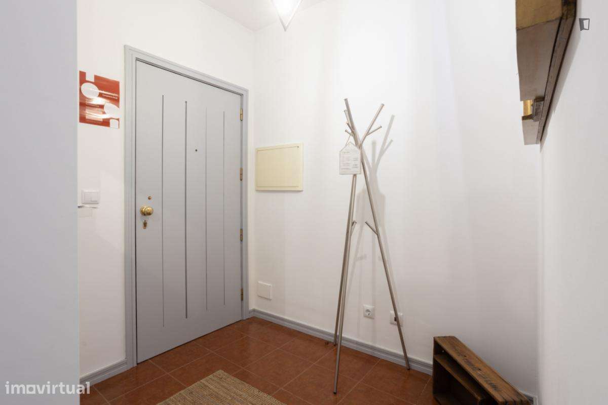 Apartamento com 1 quartos - localizado em Massarelos Porto - Grande imagem: 2/8