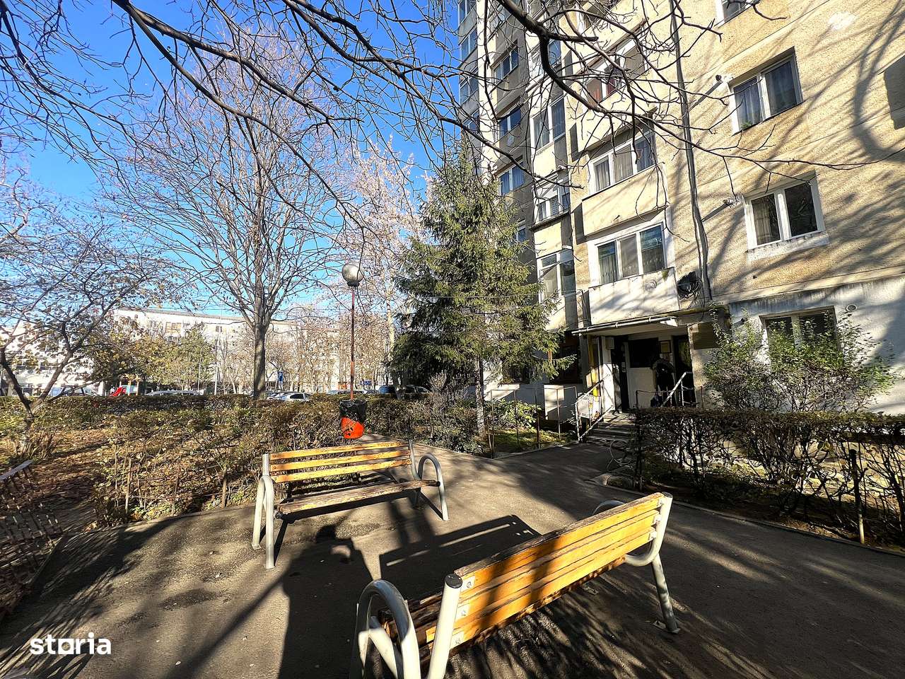 Apartament cu 3 camere-Decomandat-Priveliste panoramica-1