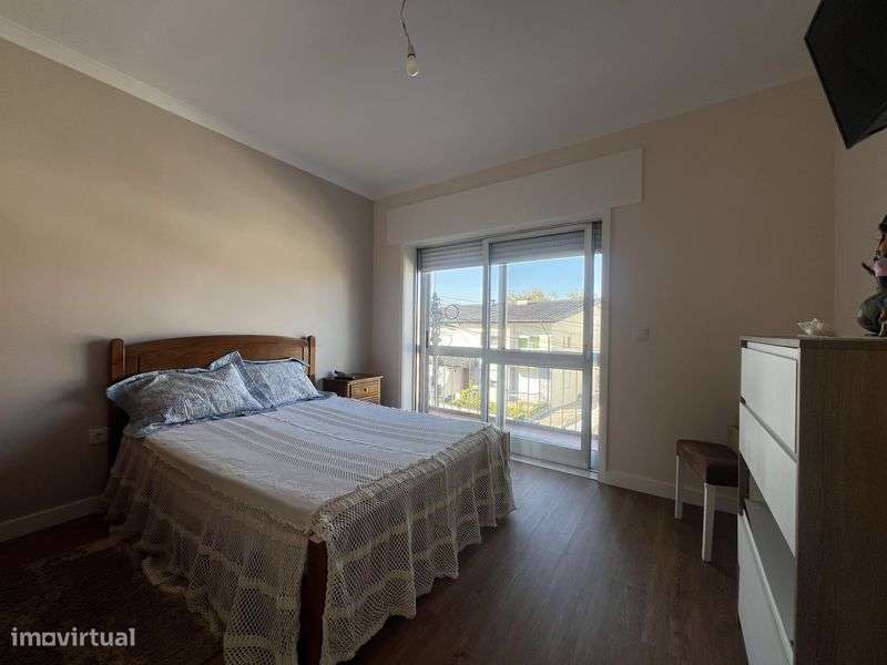 Apartamento T2+1 Maia c/ varanda e Box-4