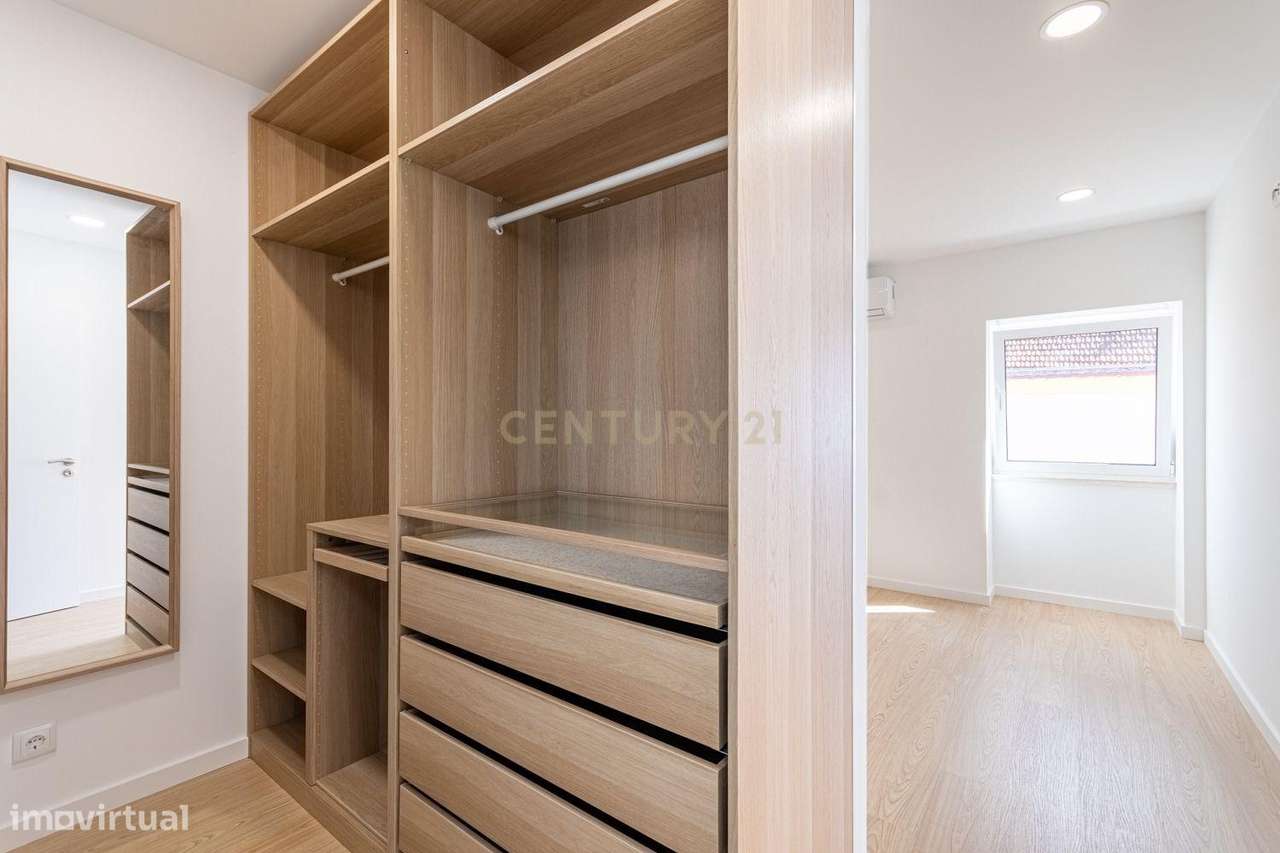 Moradia de charme totalmente renovada com vista aberta sobre vinhas e-20