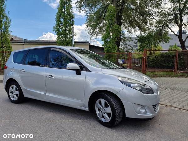 Renault Grand Scenic Gr 1.4 16V TCE Bose Edition - 8