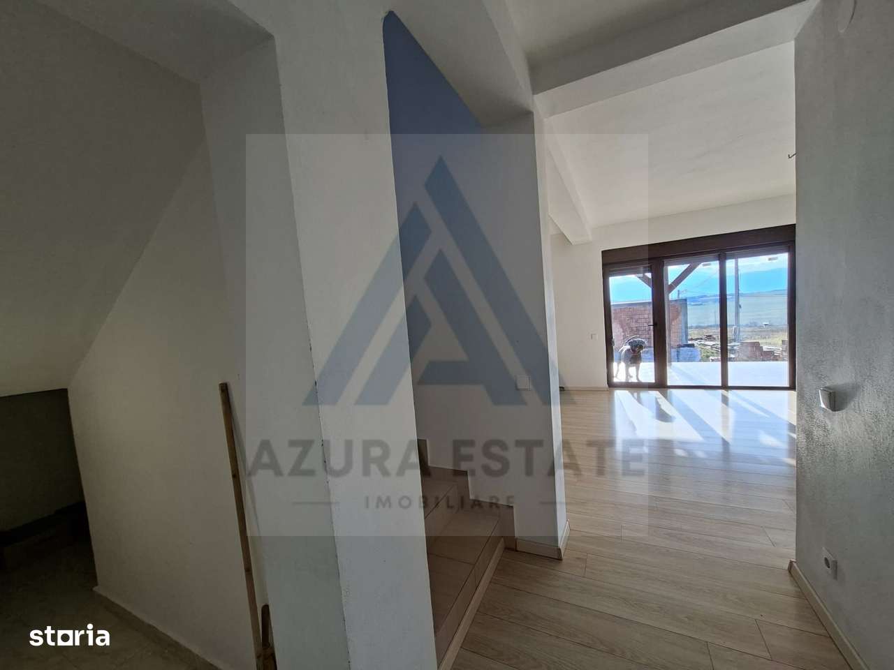 Casa intabulata 5 camere 2 bai si curte generoasa in Bavaria Park - Imagine principală: 4/19