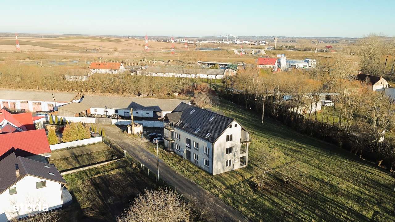 De vanzare bloc la gri format din 9 apartamente-16