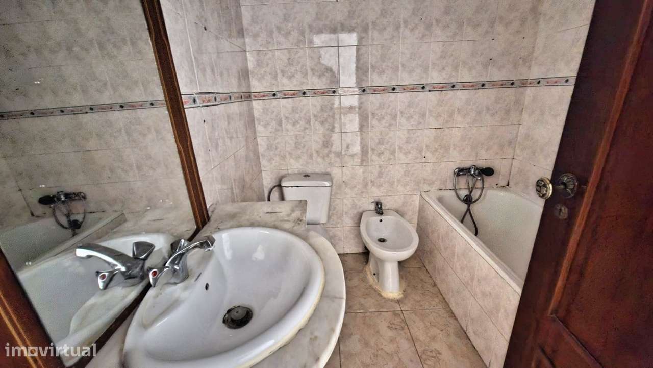 Apartamento T3 com 99m² em Santo Antonio da Charneca-8