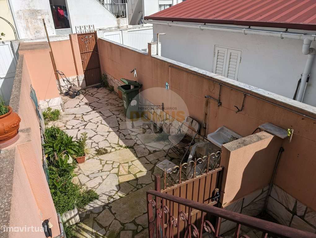 Moradia  2 pisos + sótão - 200 m da Praia- Costa da Caparica-39