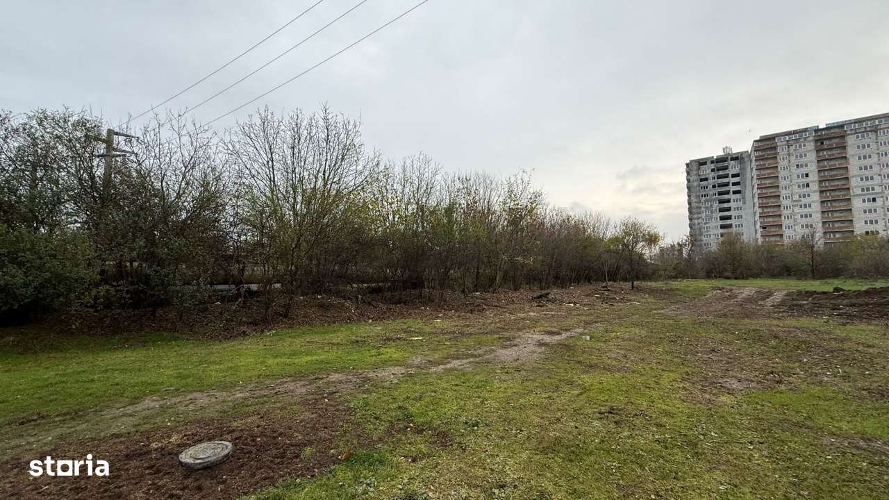 Teren I De Vanzare I Drumul Taberei - Imagine principală: 2/4