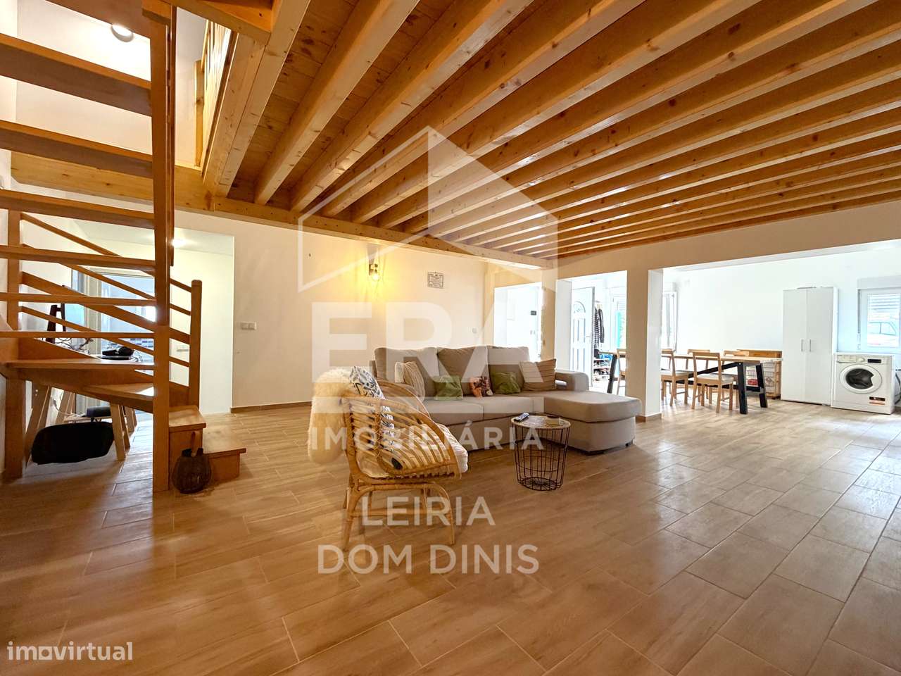 Moradia isolada com 7 quartos na Marinha Grande-3