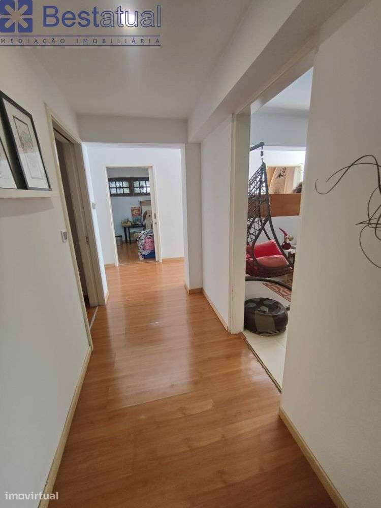 Moradia T4  C/Sótão + 1 Habitação T 3 - J/MC Donalds-50