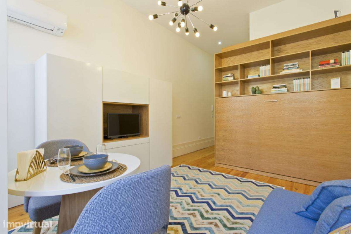 Estúdio - localizado em Santo Ildefonso Porto - Grande imagem: 3/9