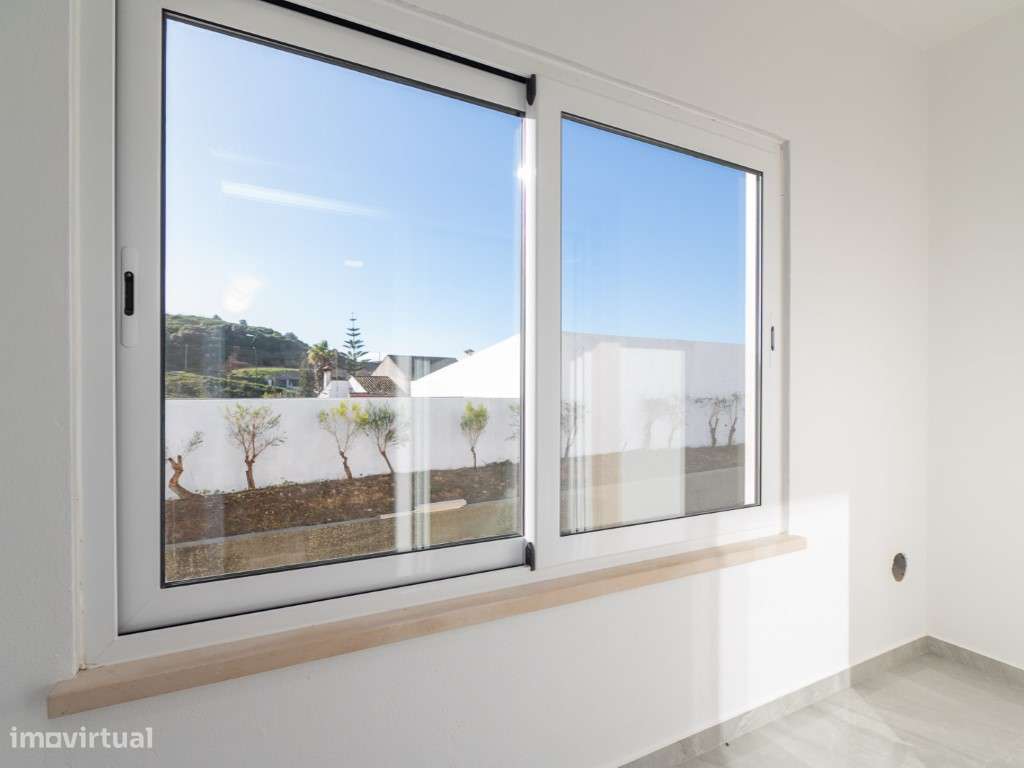 MORADIAS T2+1 e T3+1 GARAGEM E JARDIM, BELAS-19