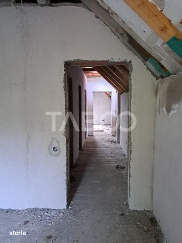 Casa de vanzarere Sibiu zona Gusterita D+P+M teren liber 500 mp