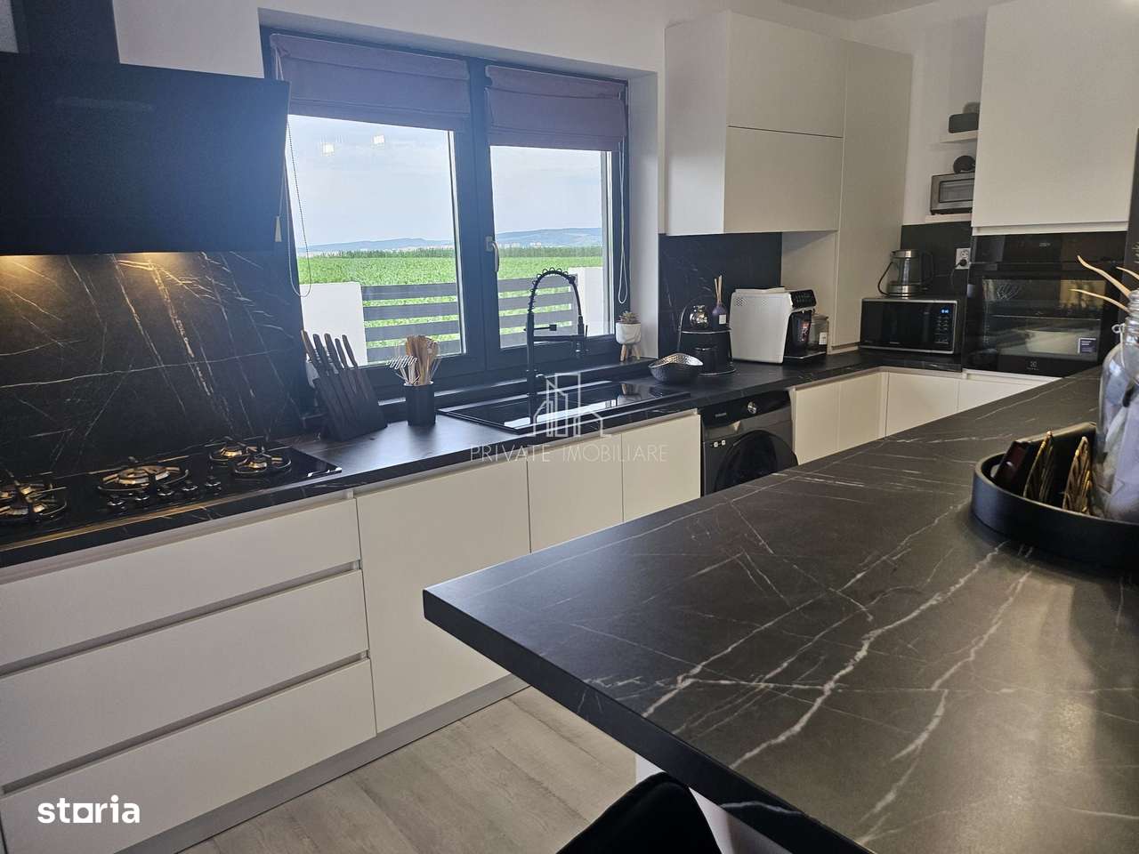 Casa/Vila Noua de Vanzare, mobilata/Utilata, Deosebita, Nazna - Imagine principală: 3/20