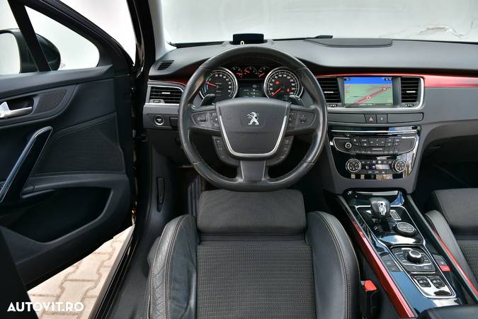 Peugeot 508 RXH Hybrid4 - 29