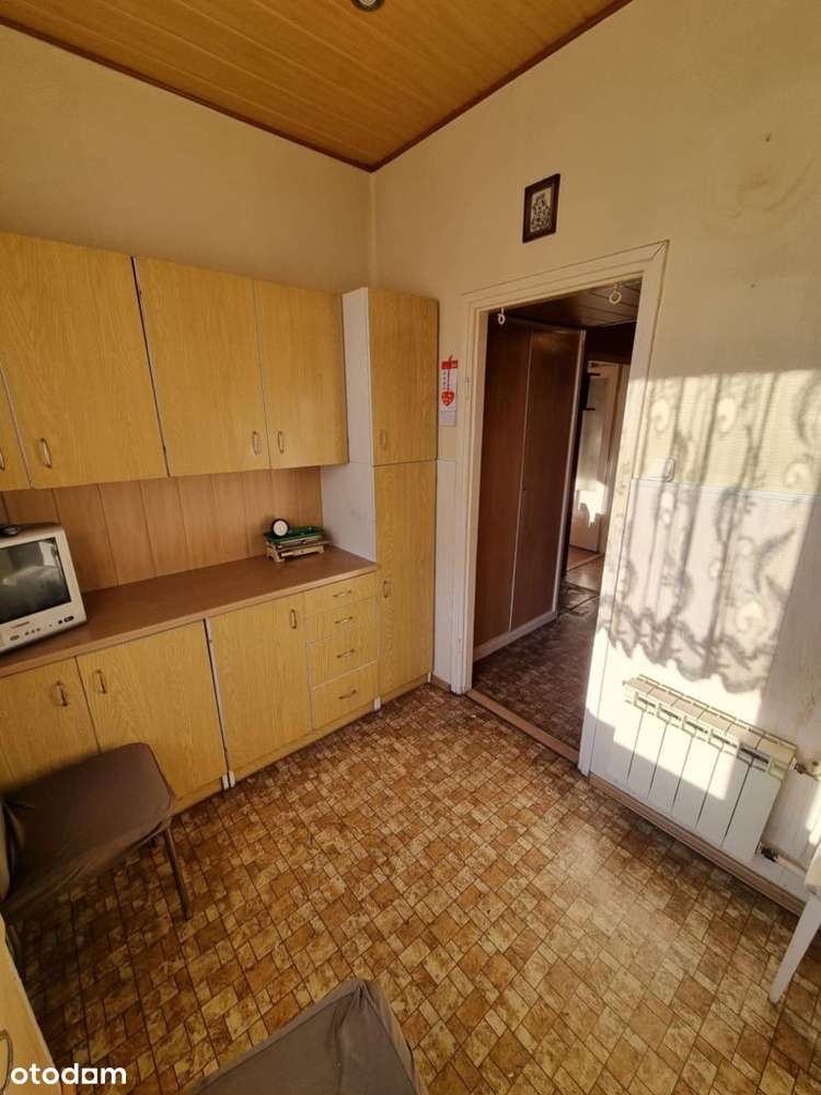 dwa pokoje, drugie piętro, ogrzewanie gazowe lub M-18