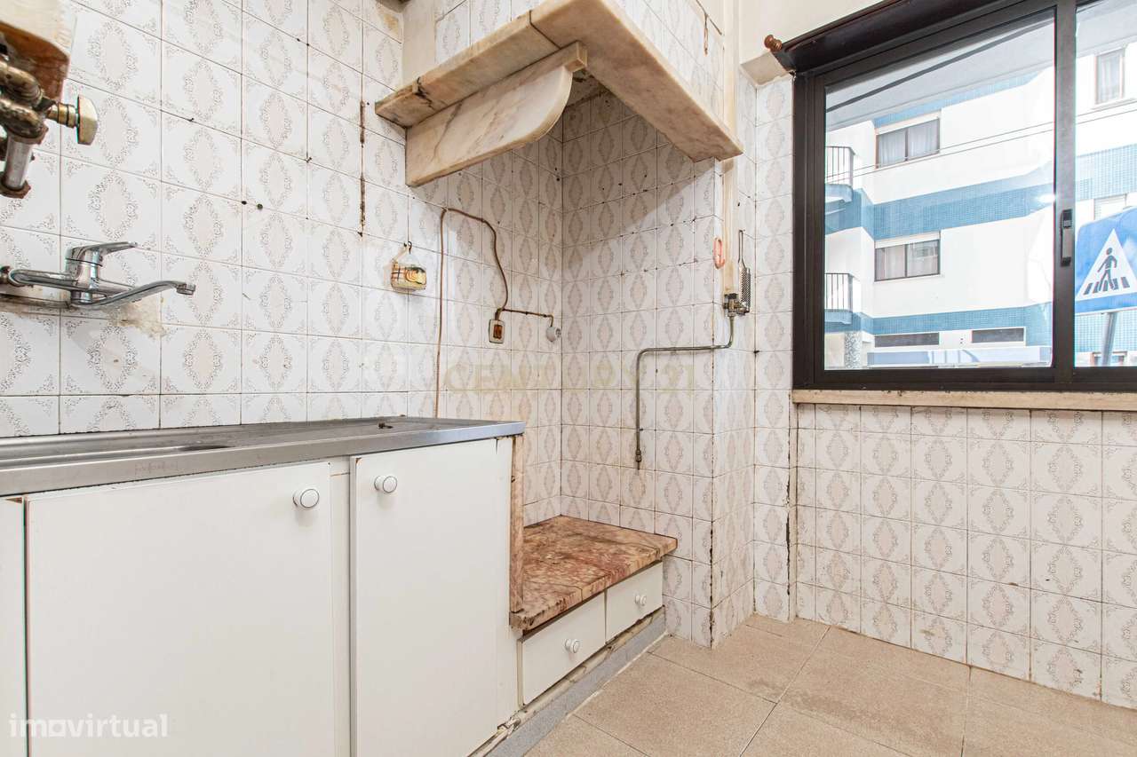 Oportunidade - T1 em Almada-9