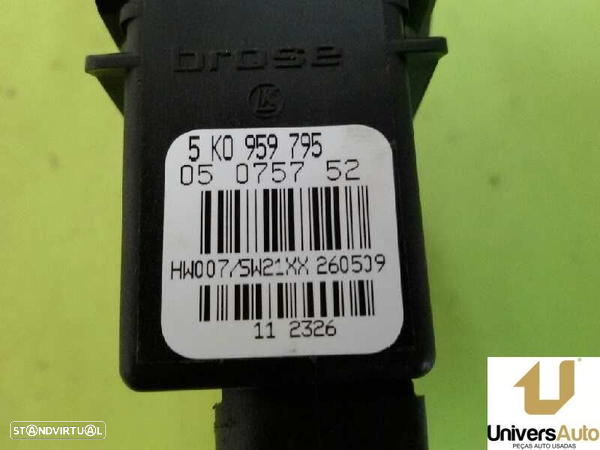 MOTOR ELEVADOR DE VIDRO TRASEIRO DIREITO VOLKSWAGEN GOLF VI 2009 -5K0959704C - 3