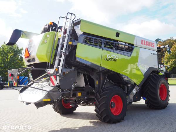 Claas Lexion 6700 + V930 - 4