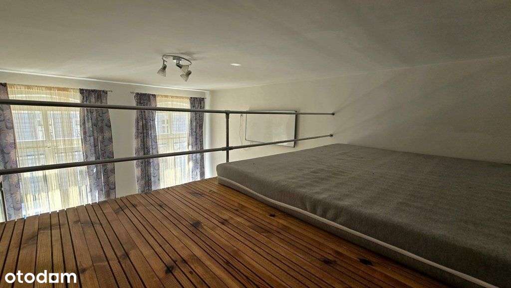 Duża kawalerka z antresolą, Centrum!-8