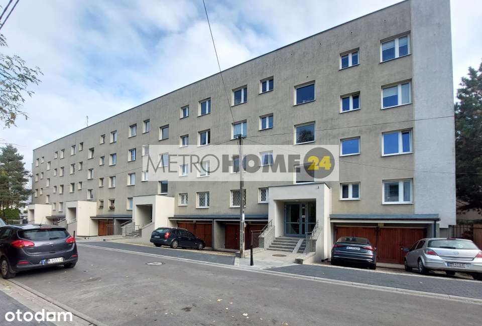 Bardzo dobra lokalizacja , 3 pokoje osobna kuchnia + garaż i piwnica!-0