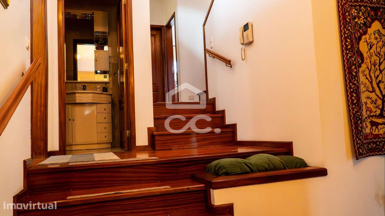 Moradia Individual V3+1 no Centro de Pevidém-14