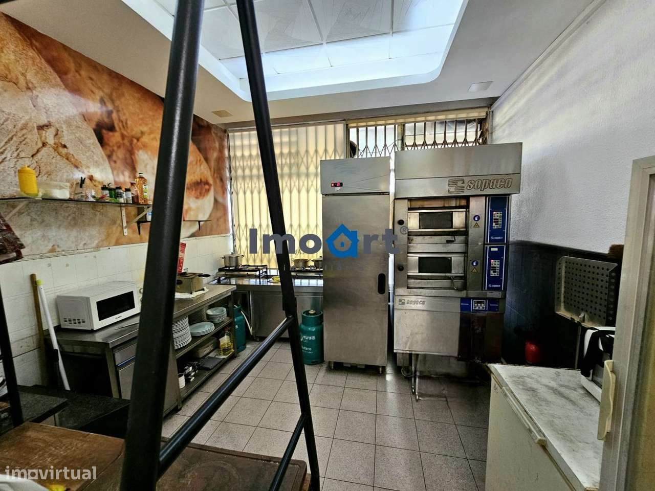 TRESPASSE CAMACINHO – Confeitaria / Padaria / Snack-Bar totalmente e-11