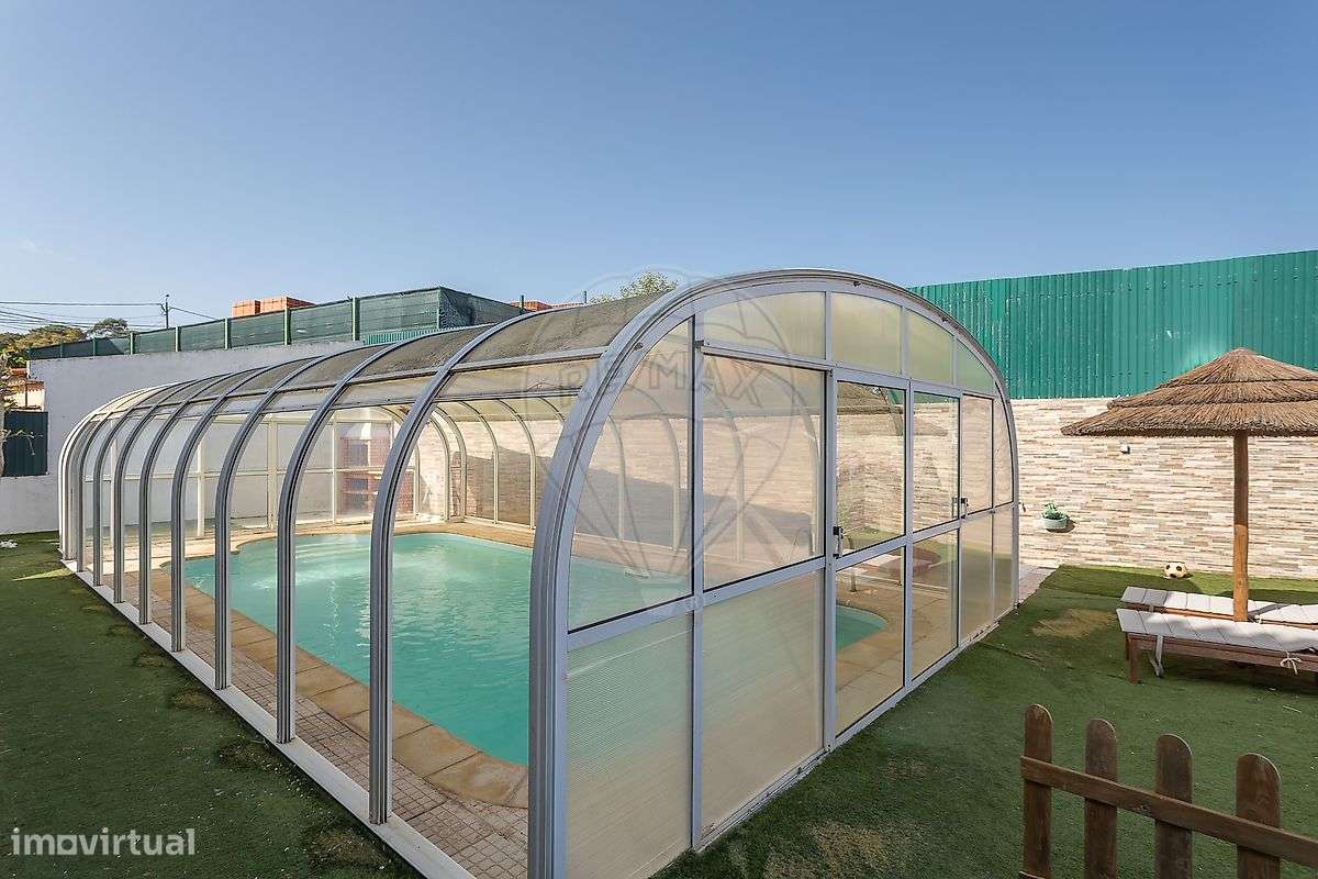 Moradia T4 para venda-12