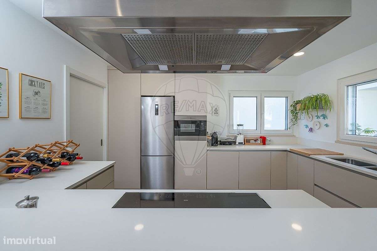 Moradia T4 para venda-18