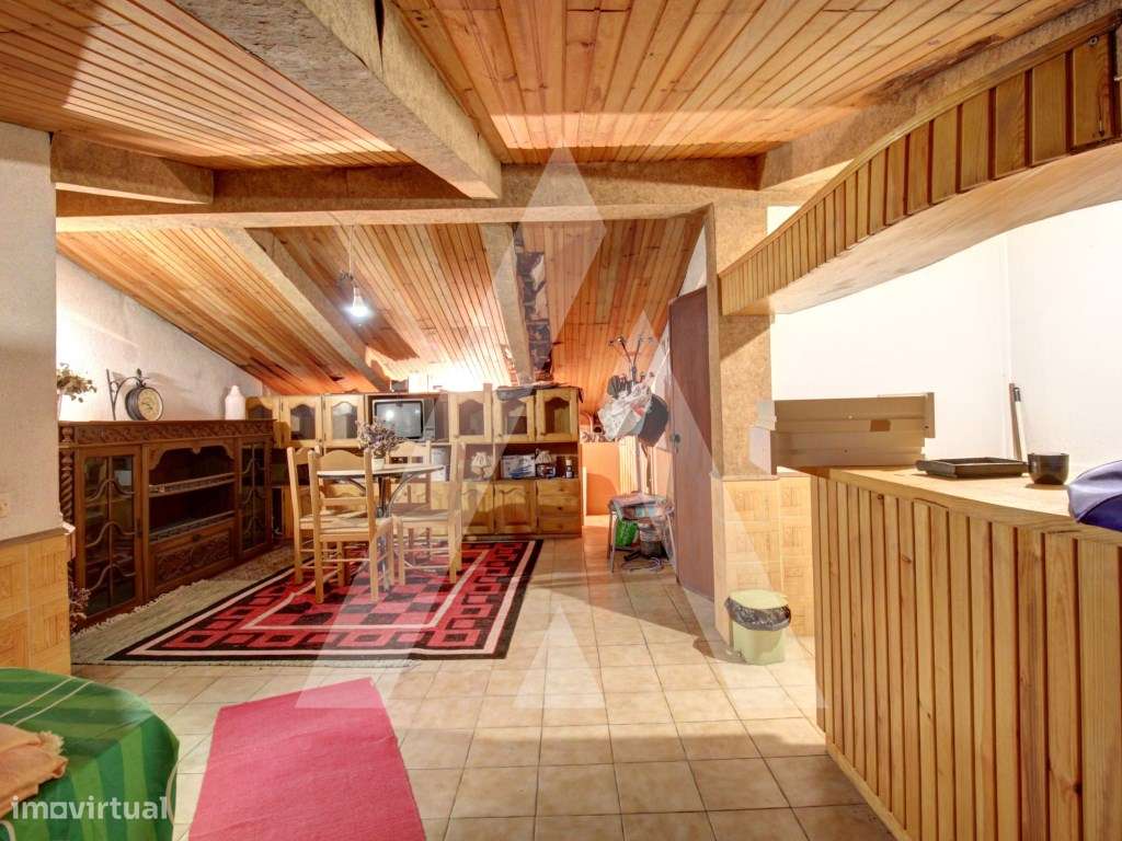 Apartamento T2, mobilado no centro de Oliveira do Bairro-21