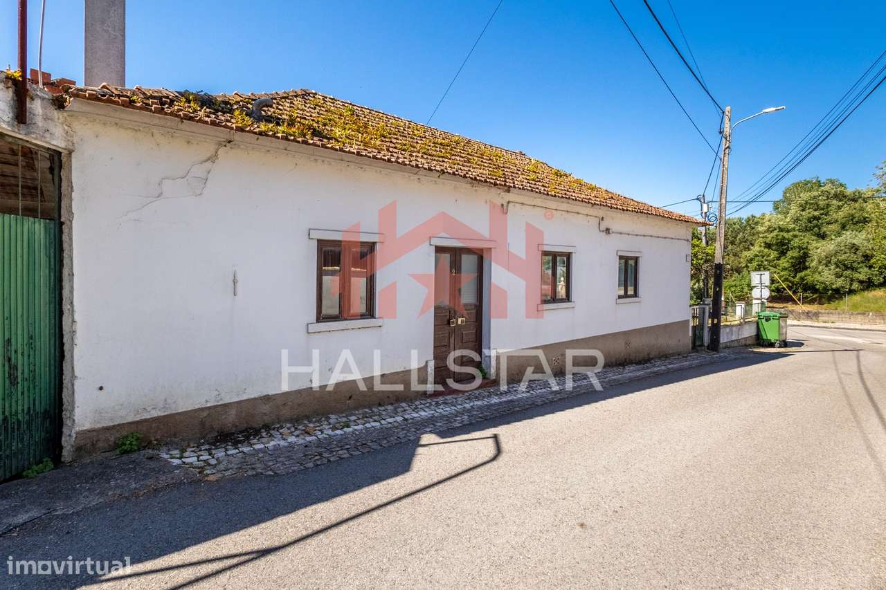 Moradia T4 / Para Reconstrução / Térrea / Lote com 1.218m2 / Pinheiros - Grande imagem: 2/35