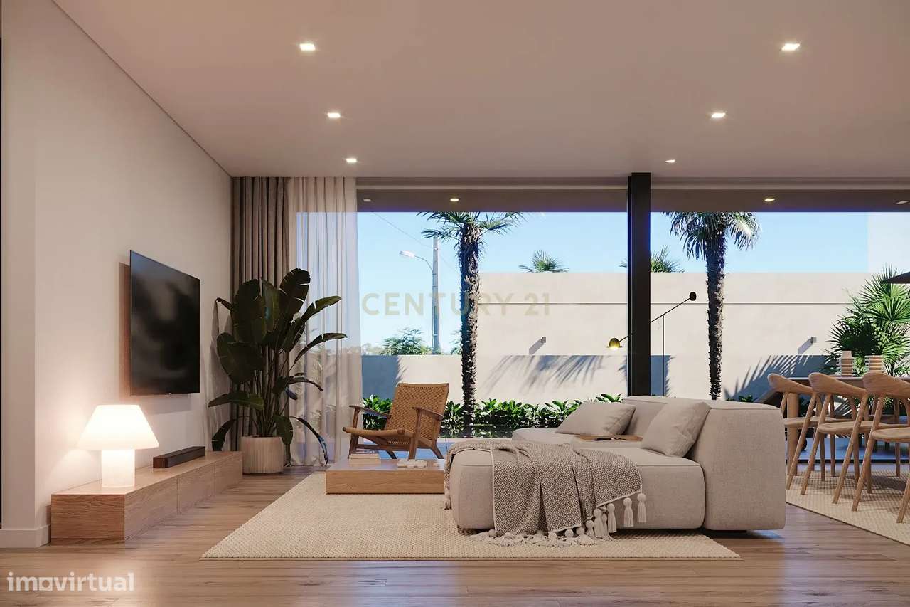 Moradia T4 inserida em Lote com 640m2 no Barril, Encarnação - Grande imagem: 4/54