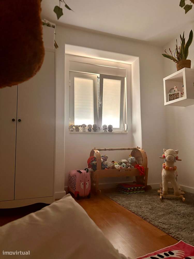 Apartamento T2+1 com pátio privativo no centro de Alverca do Ribatejo-10