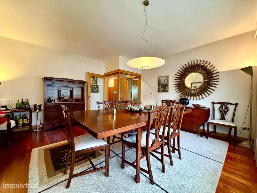 Moradia T4 com Piscina na cobertura-12