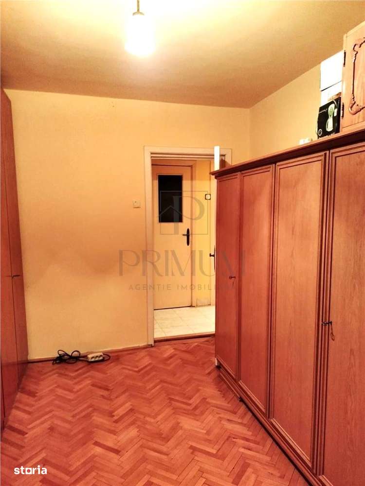 TORONTAL - ETAJ 1 - LIFT - 3 cam - decomandat - debara - clima - BOXA - Imagine principală: 4/7