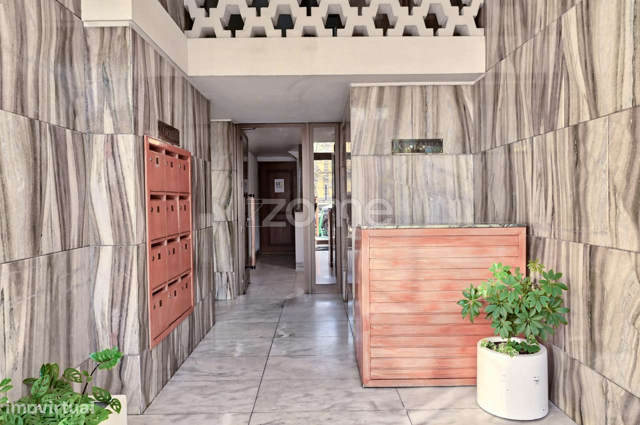 T1 totalmente remodelado com terraço na Av. da República | LISBOA - Grande imagem: 3/19