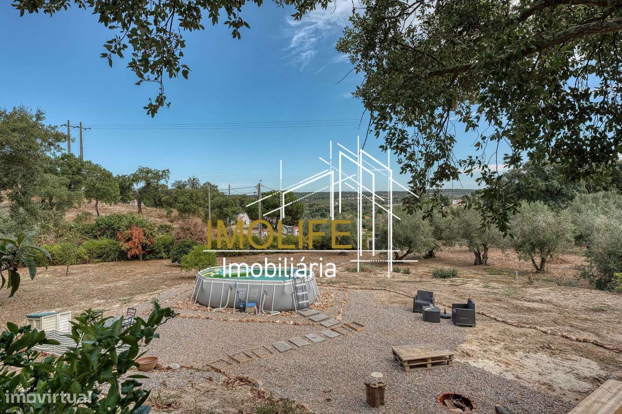 Quinta T4 em Mora-18