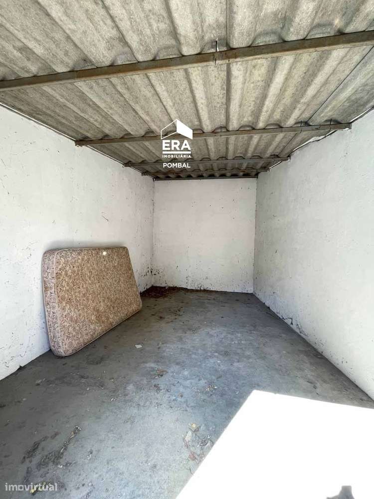 Garagem ,  Eiras e São Paulo de Frades, Coimbra - Grande imagem: 4/10