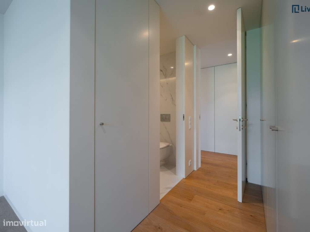 Espetacular T3 com 500m2 e vistas-20