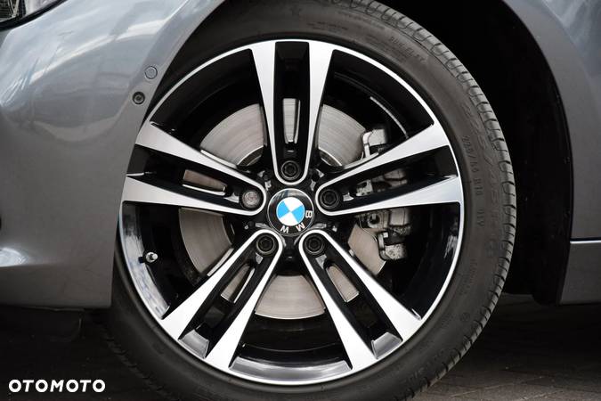 BMW Seria 3 330i GPF xDrive Sport Line Shadow - 13