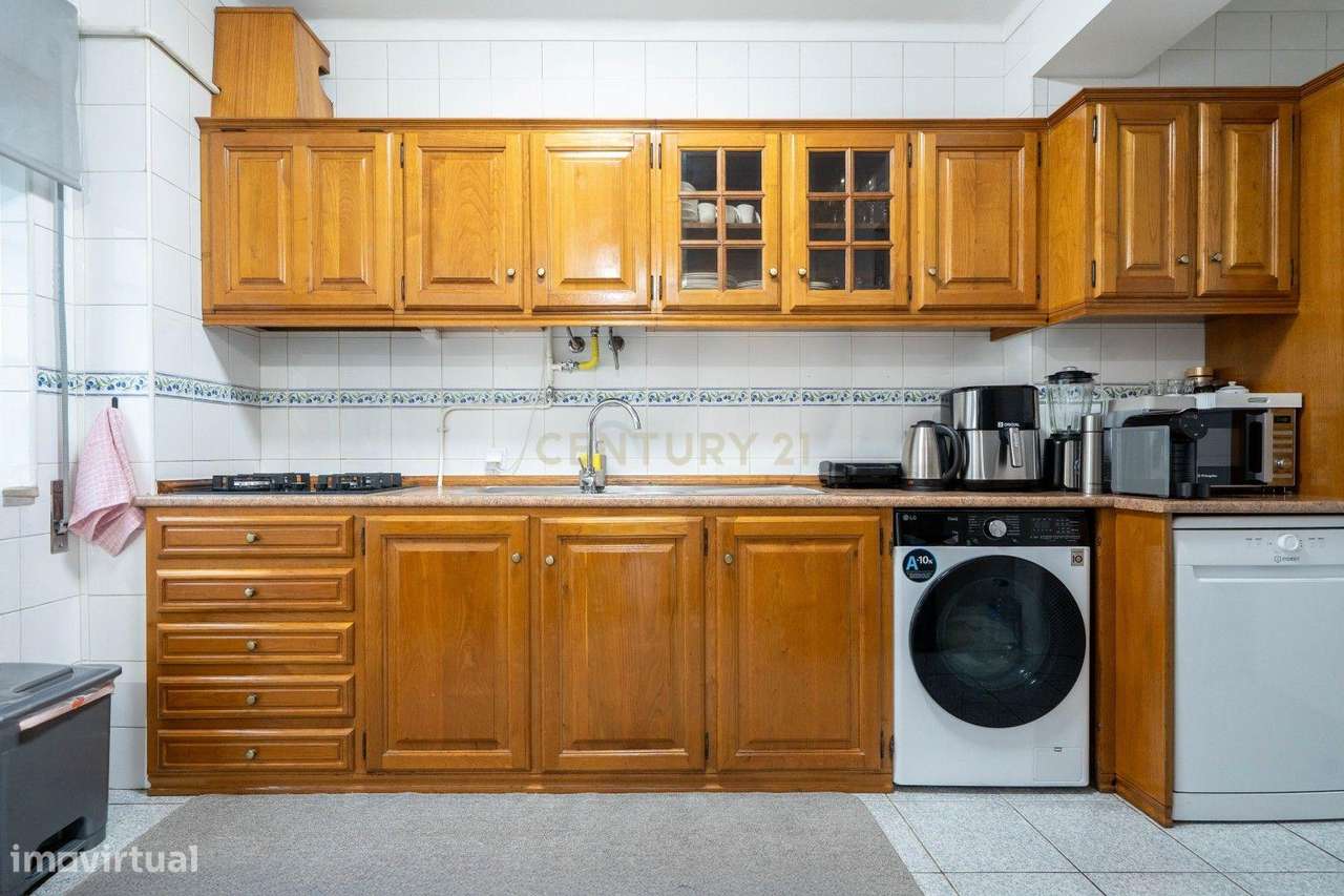 Apartamento T3 - Duplex - C/ garagem - Grande imagem: 4/30