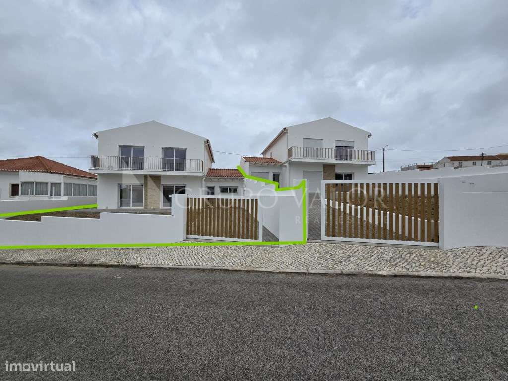 Moradia T3 nova em Alvarinhos- São João das Lampas-25