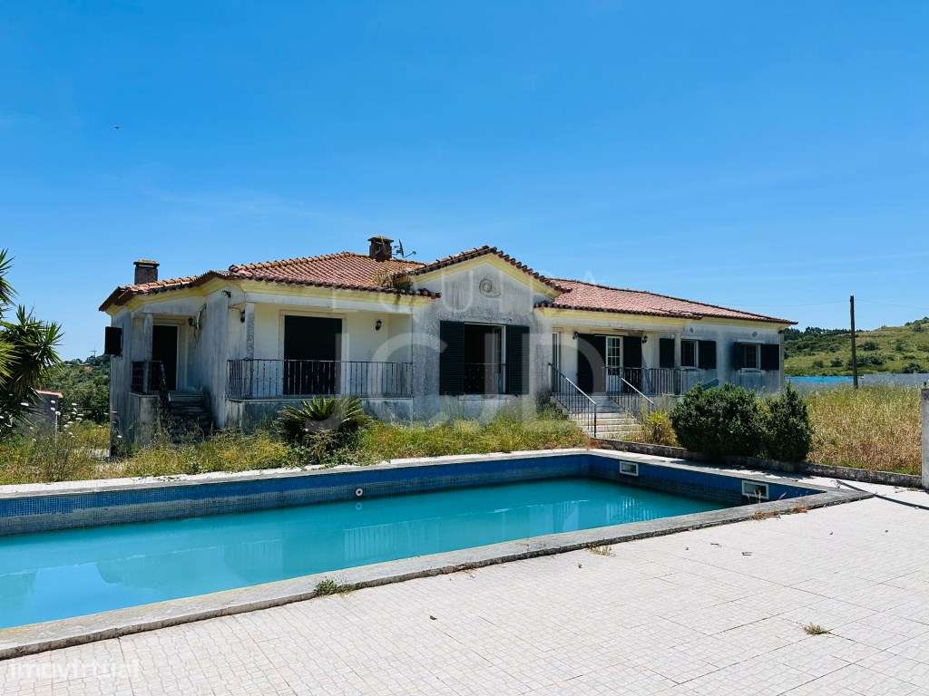 Armazém de Dois Pisos com Terreno - Quinta do Pinheirinho, Santa Eu... - Grande imagem: 3/60