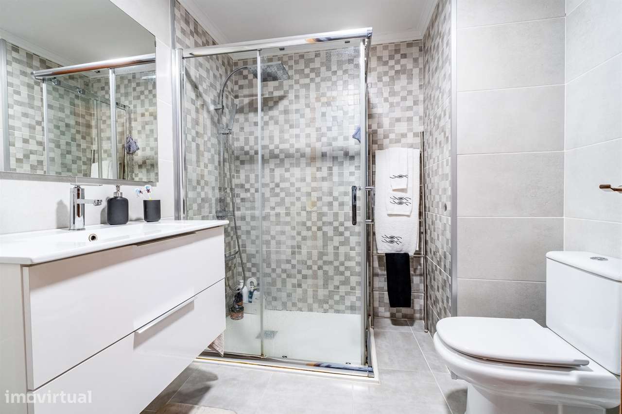 Apartamento T2 Venda em Rio Tinto,Gondomar-13
