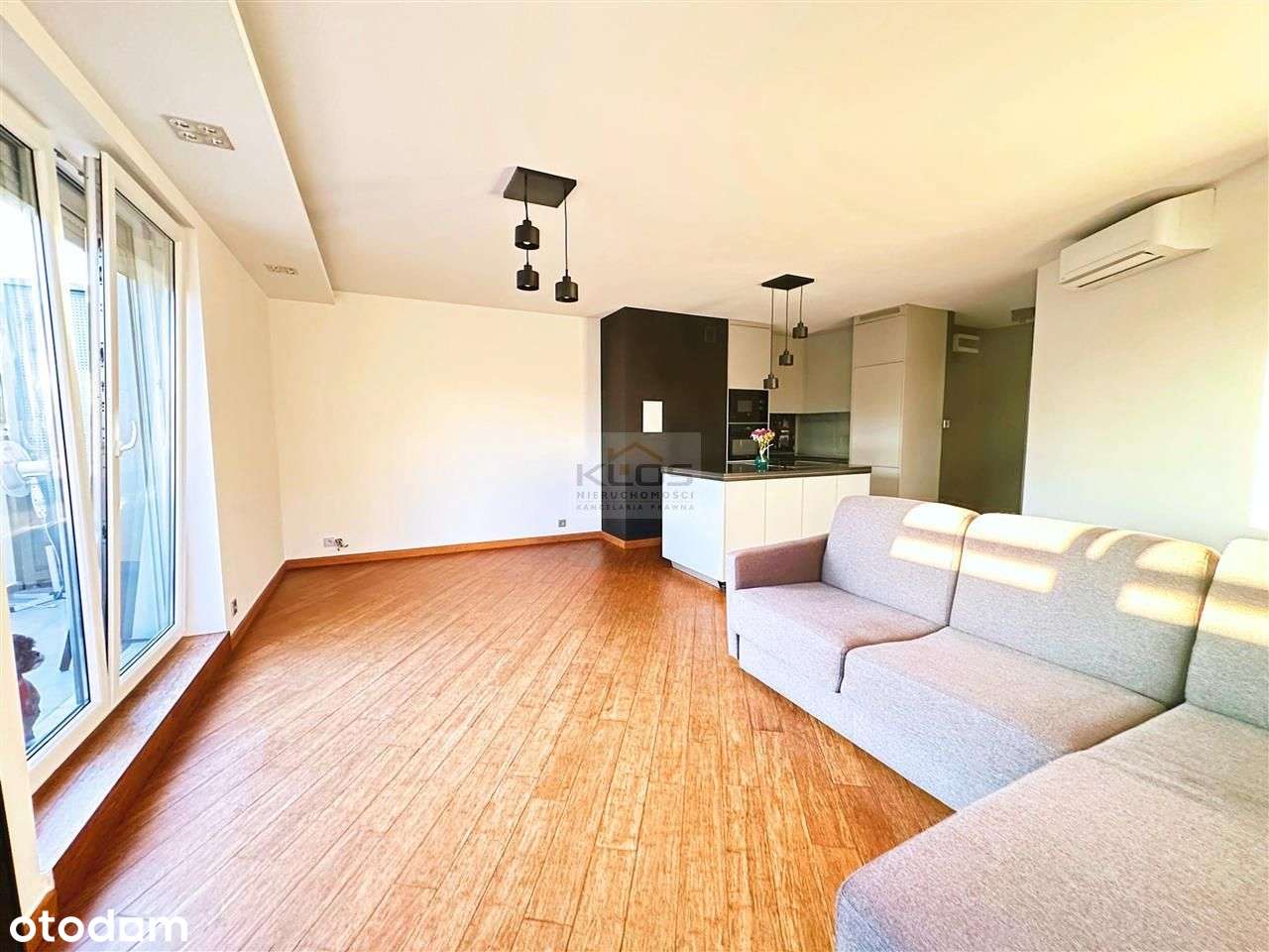 Nowoczesne 2 pokoje z dużym balkonem-1