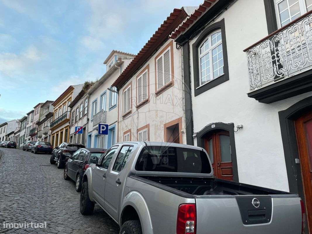 Moradia T6 para venda - Grande imagem: 2/12