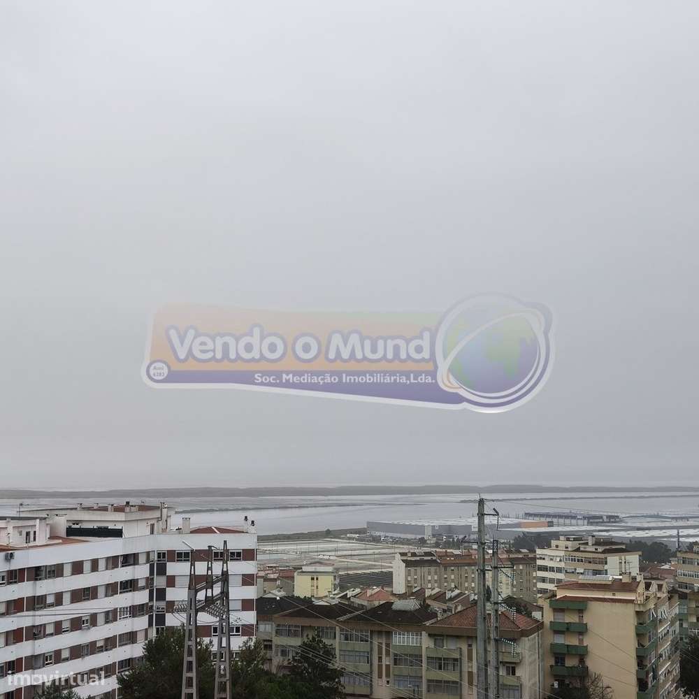 Apartamento T3 na Póvoa de Santa Iria (PSI028)-24